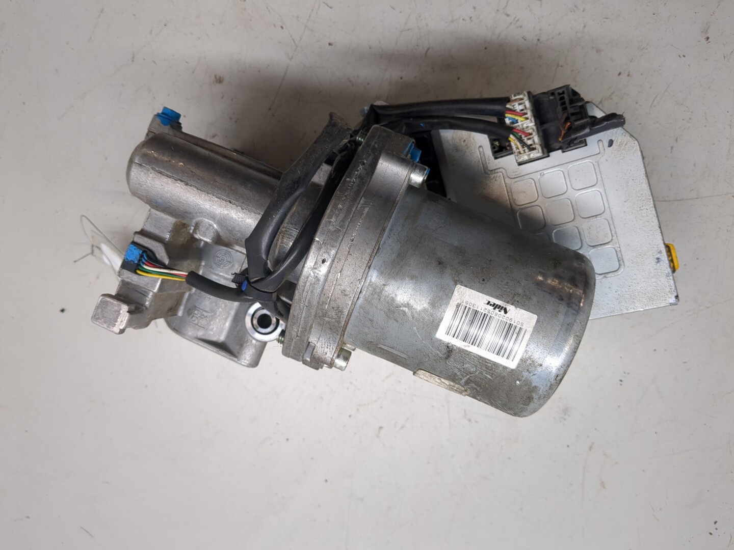 Серводвигатель рулевой рейки