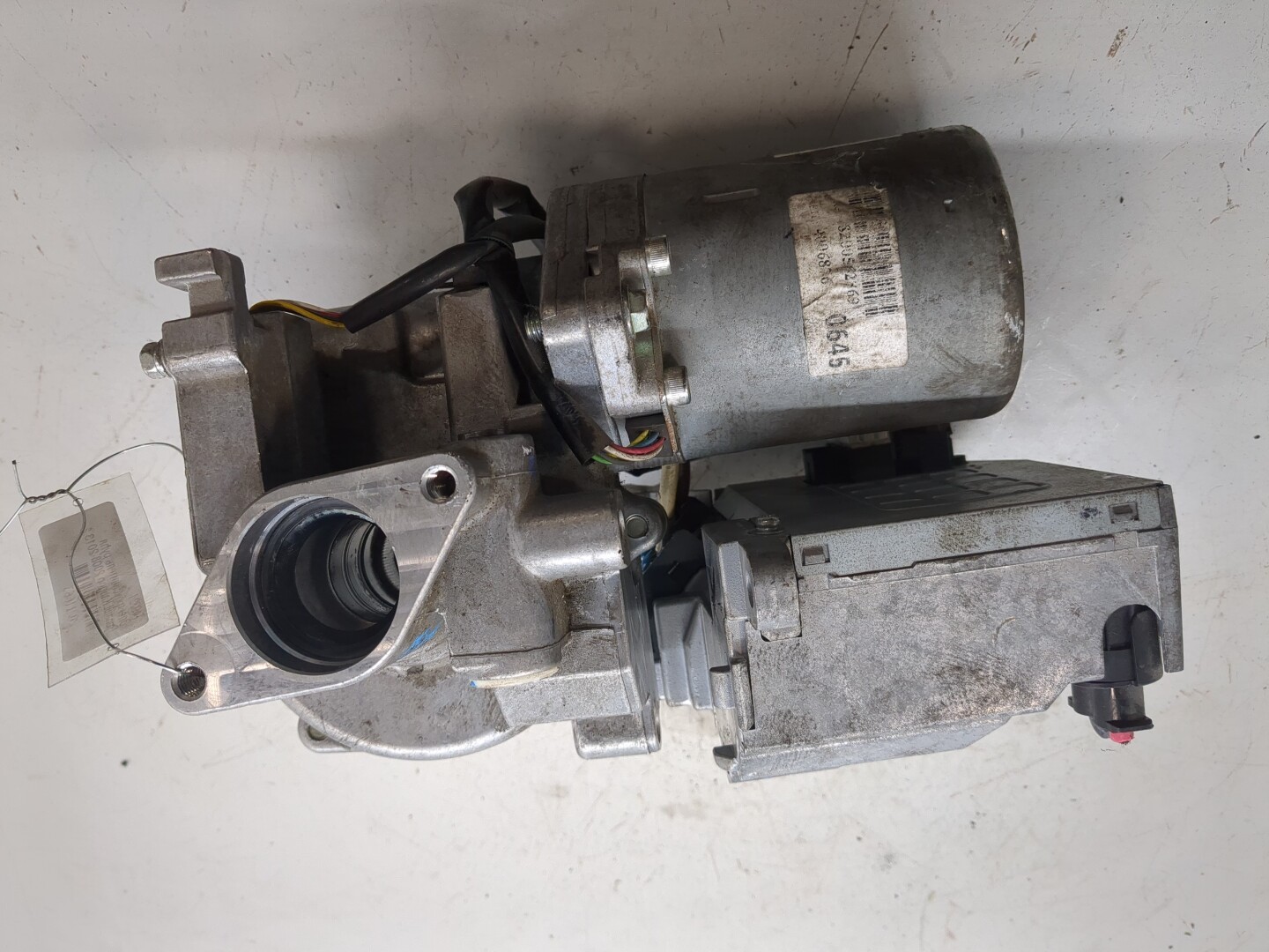 Серводвигатель рулевой рейки