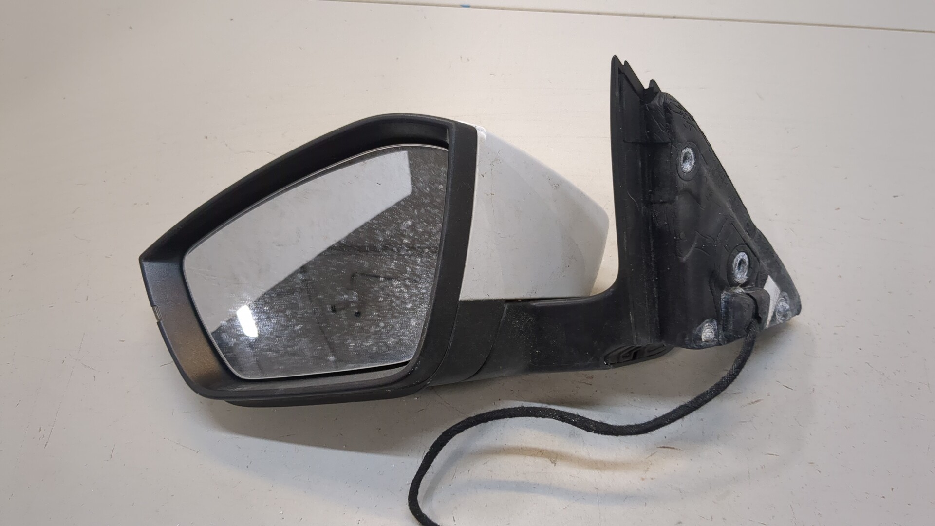 Зеркало левое электрическое