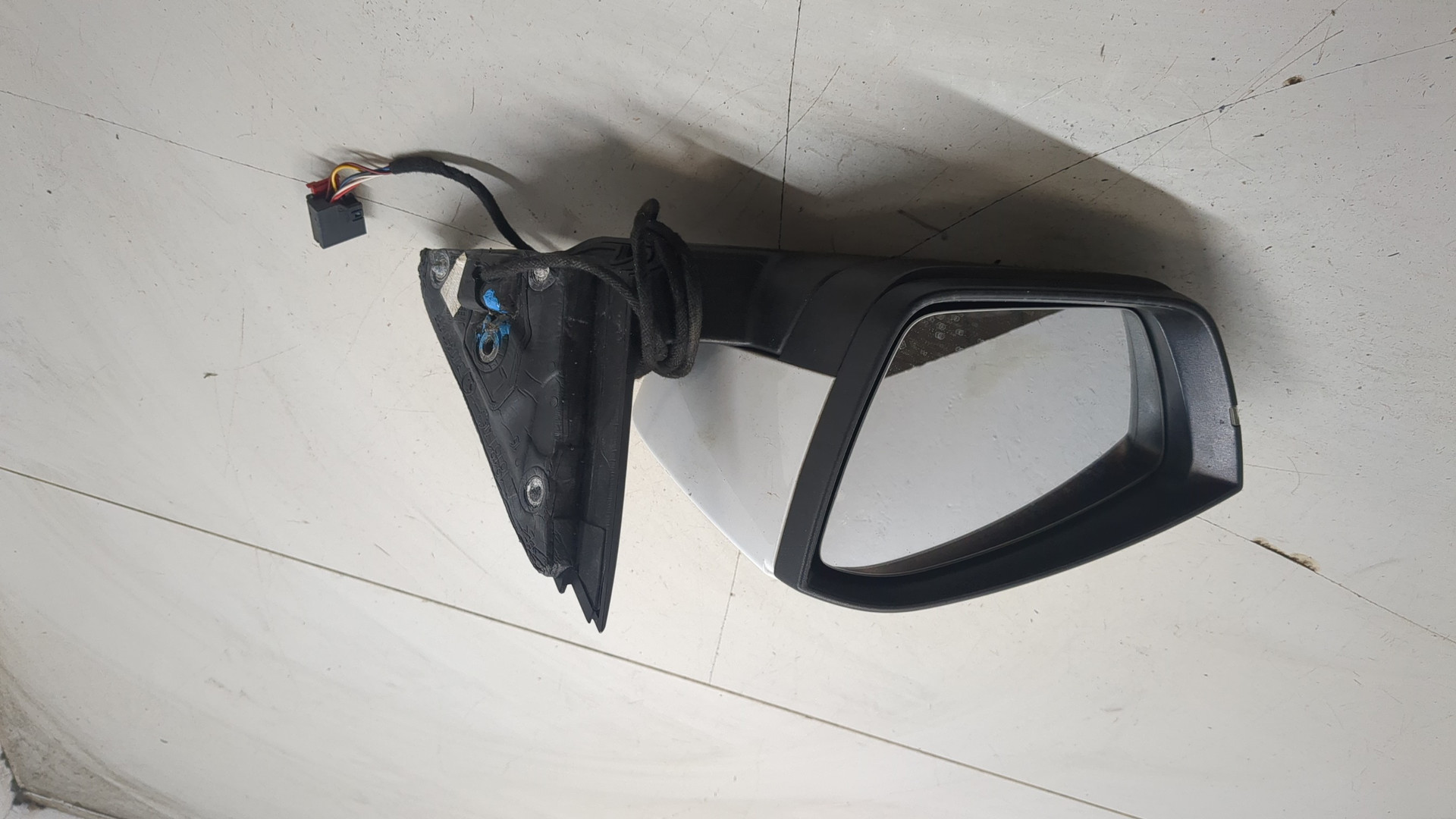 Зеркало левое электрическое