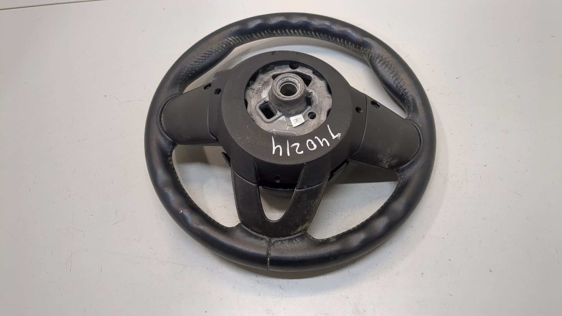 Рулевое колесо (руль)