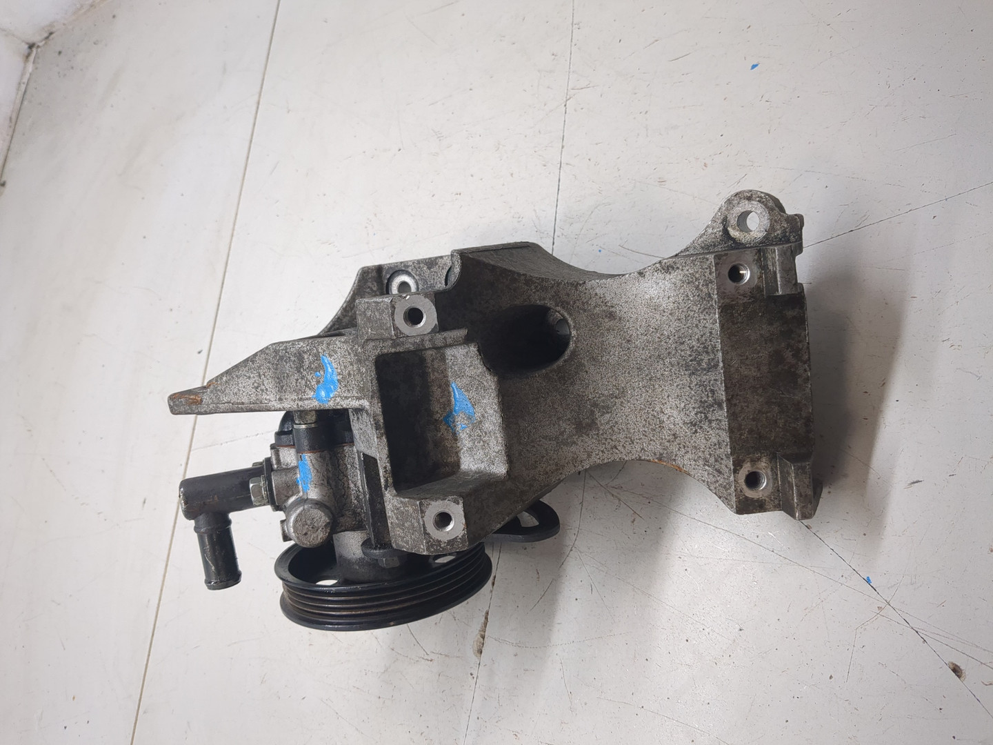 Насос ГУР (гидроусилитель руля)