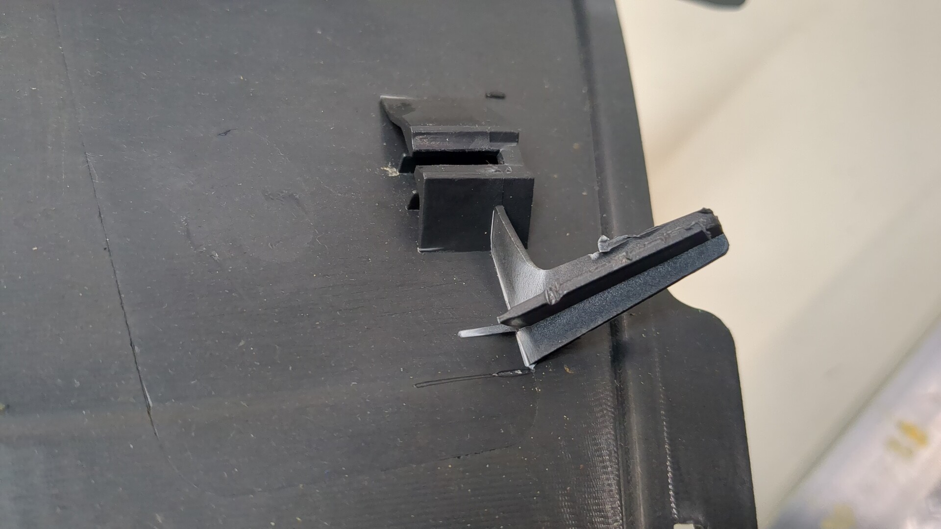 Обшивка стойки