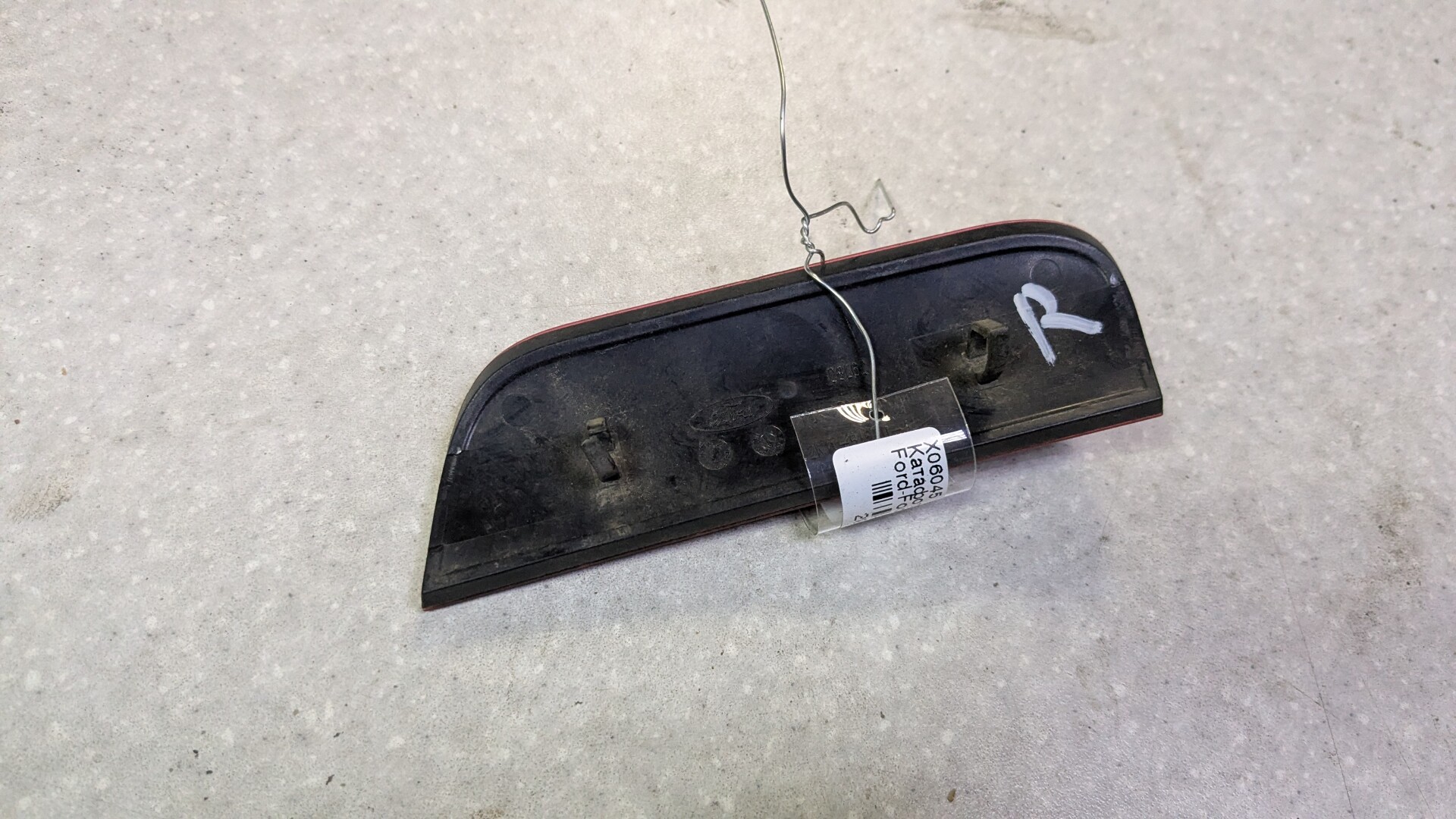 Отражатель в бампер задний правый