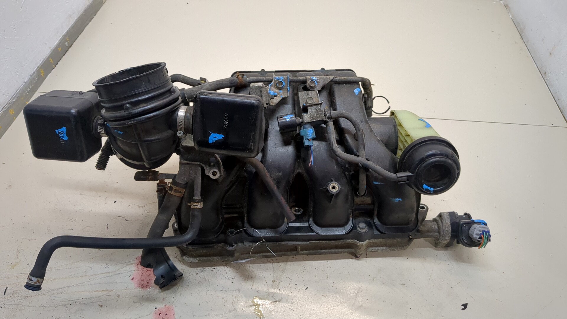 Коллектор впускной