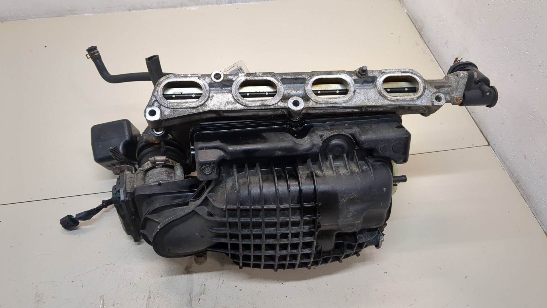 Коллектор впускной