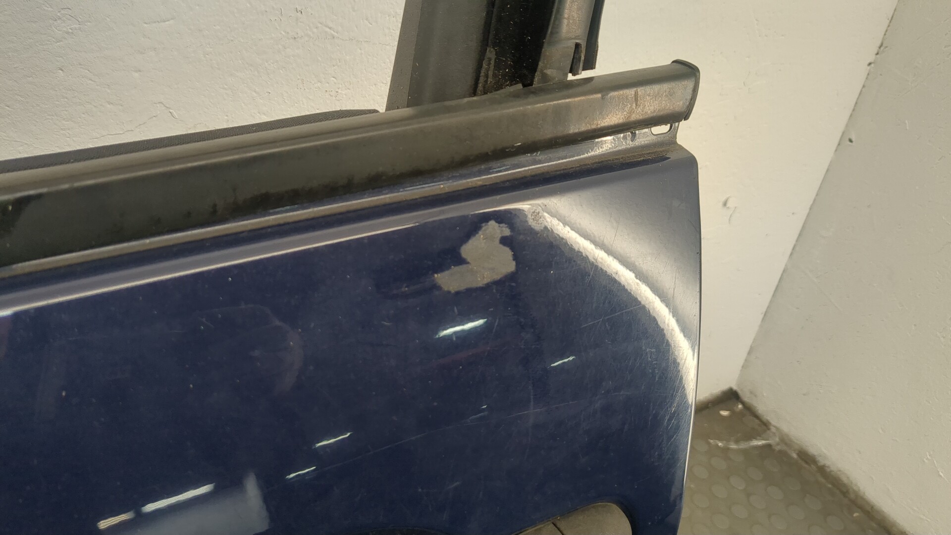 Дверь передняя левая