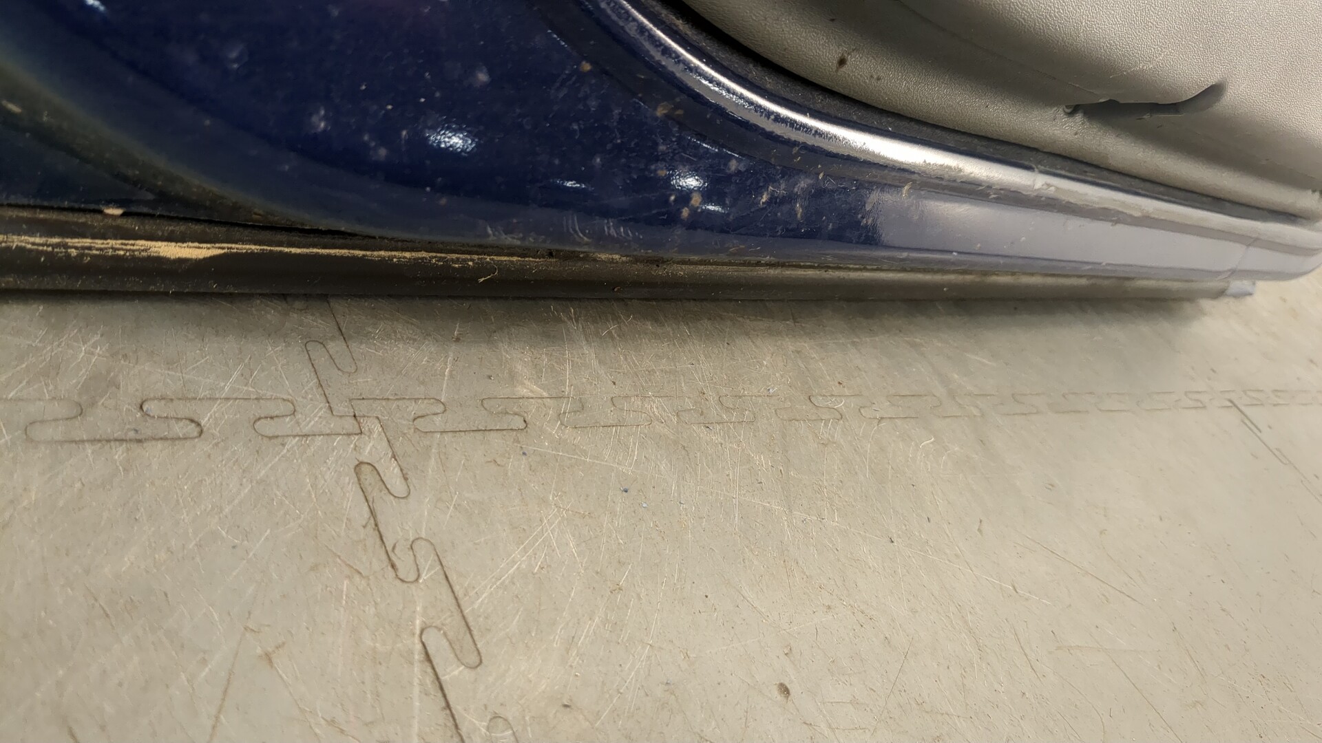 Дверь передняя левая