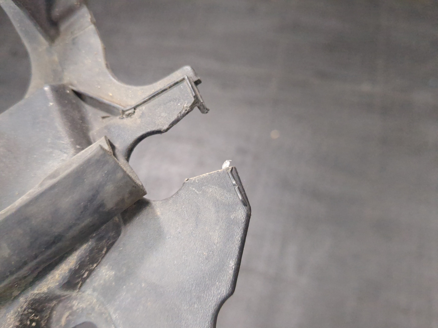 Решетка стеклоочистителей (Жабо)