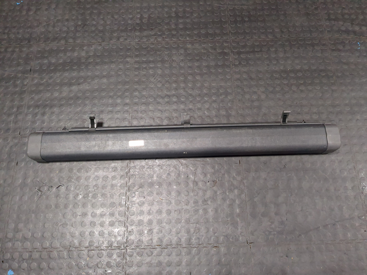 Шторка багажника