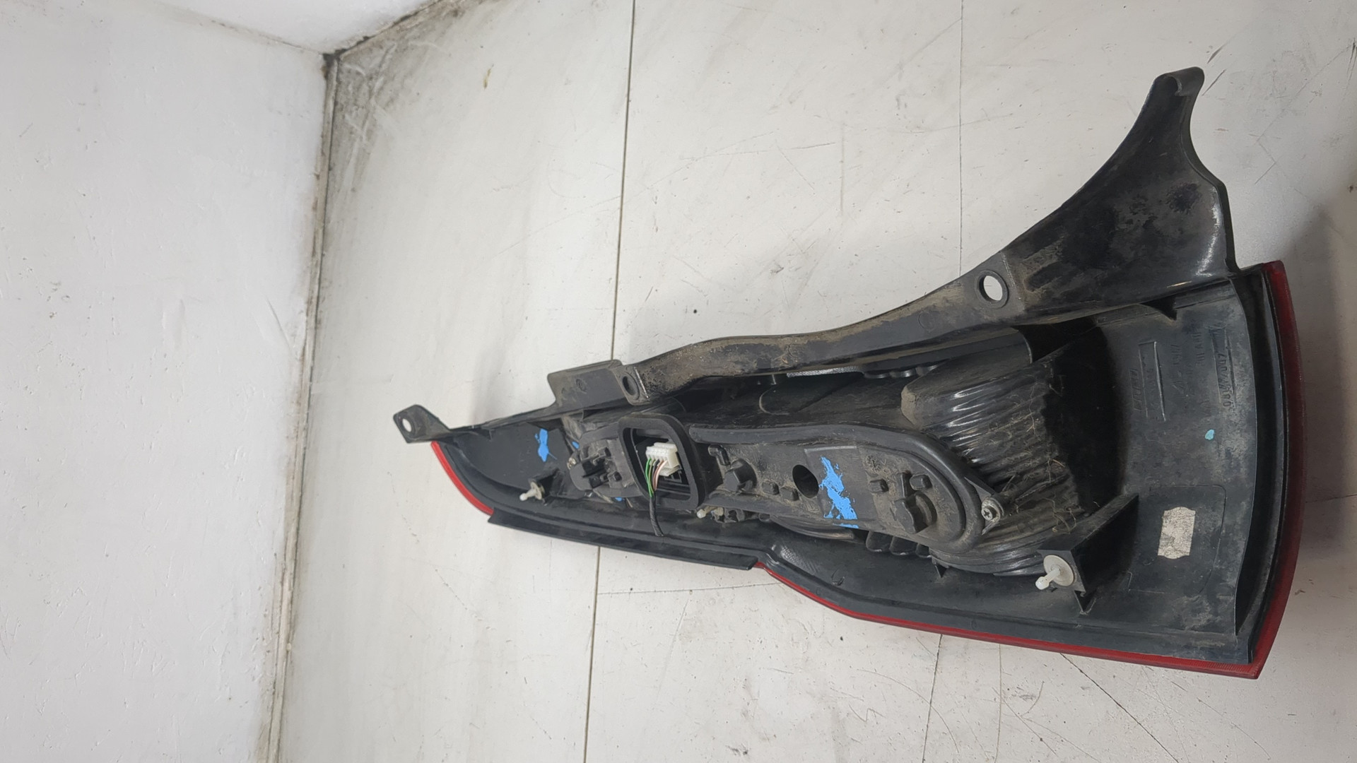 Фонарь задний правый