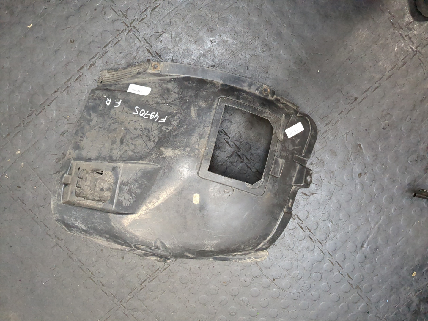 Локер передний правый