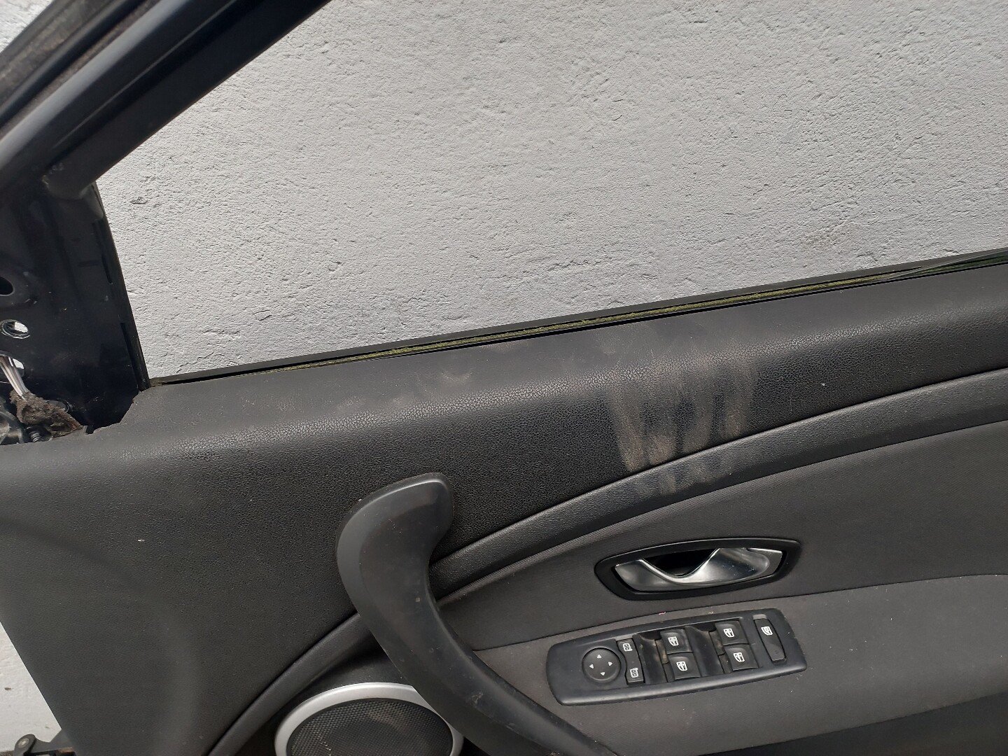 Дверь передняя правая