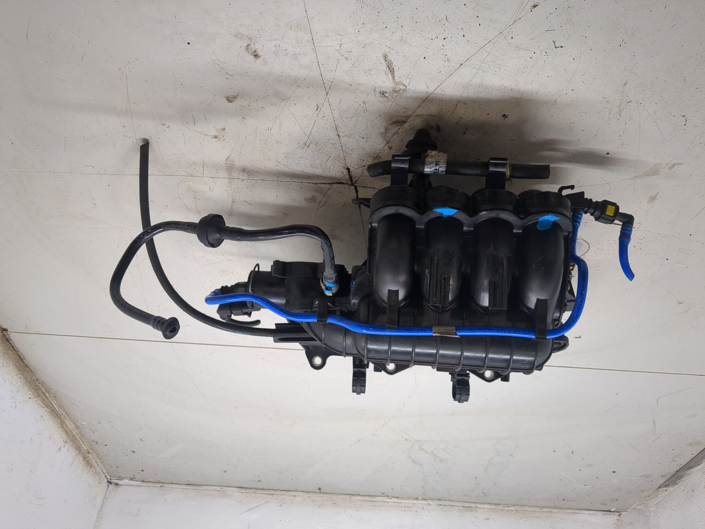 Коллектор впускной