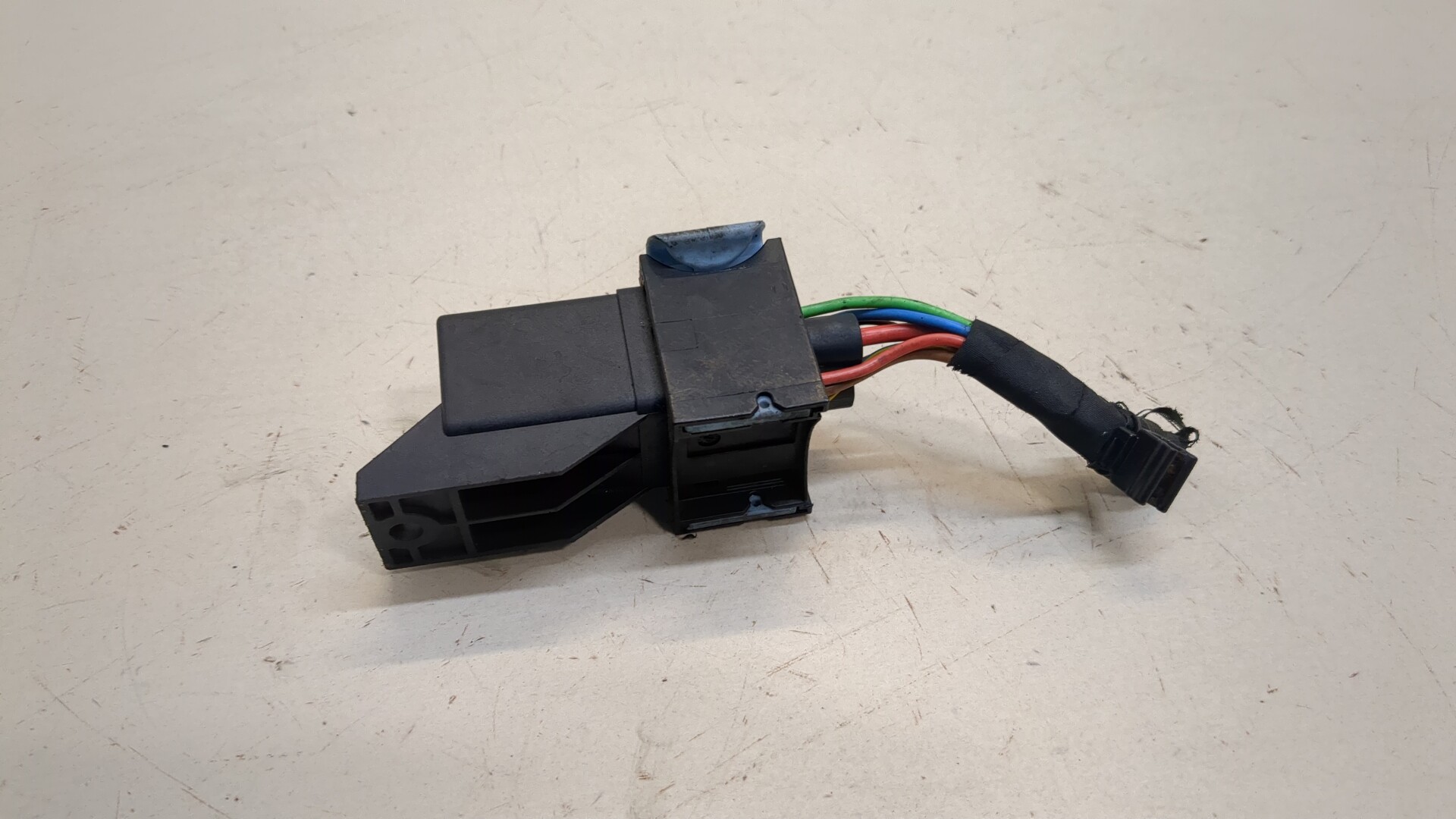 Реле свечей накала