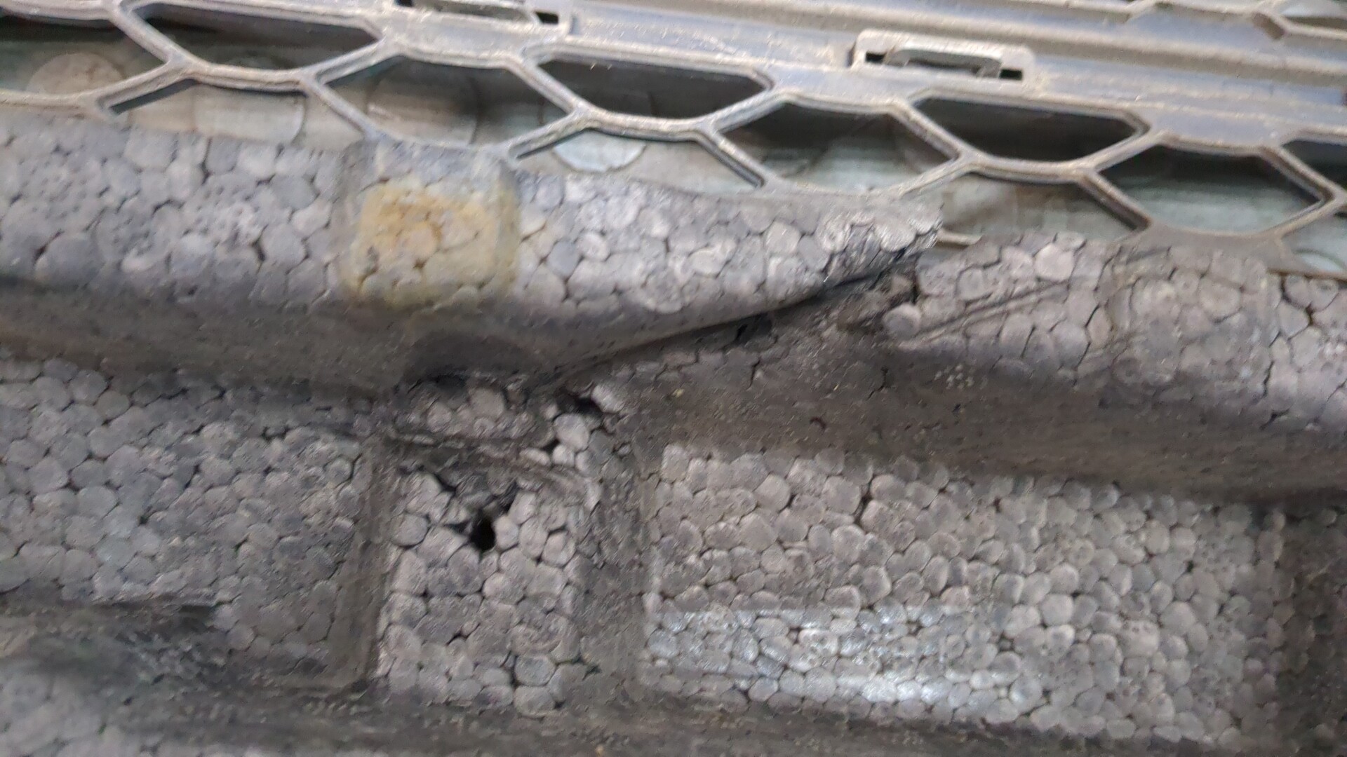 Бампер передний