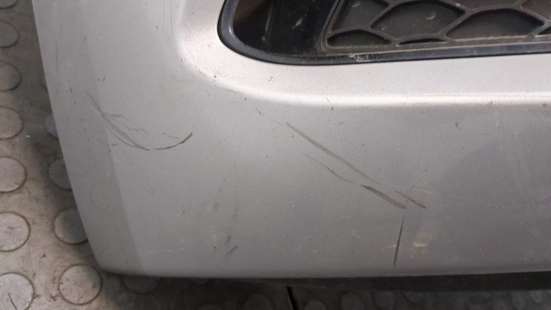 Бампер передний