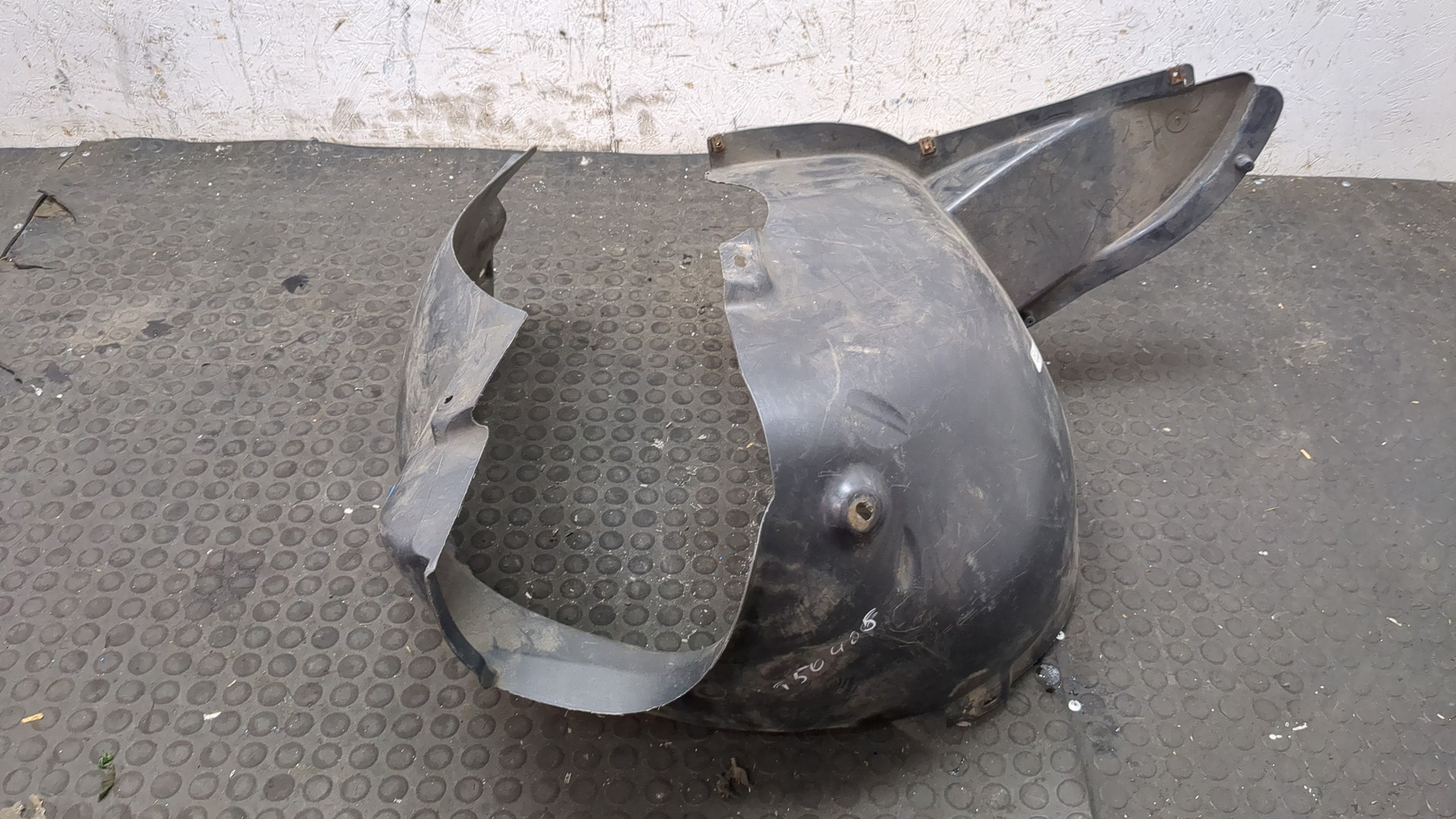 Локер передний правый