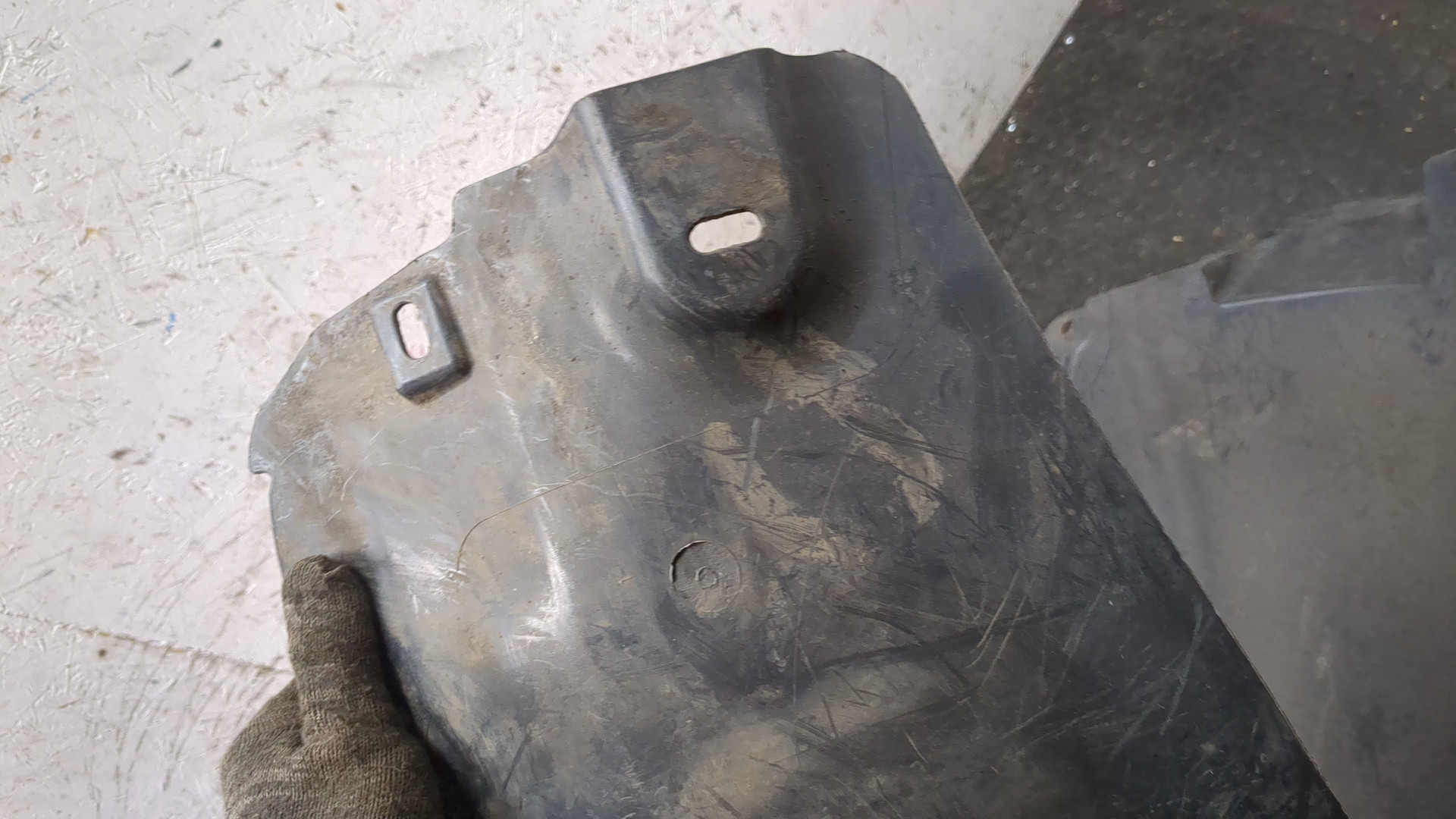 Локер передний правый