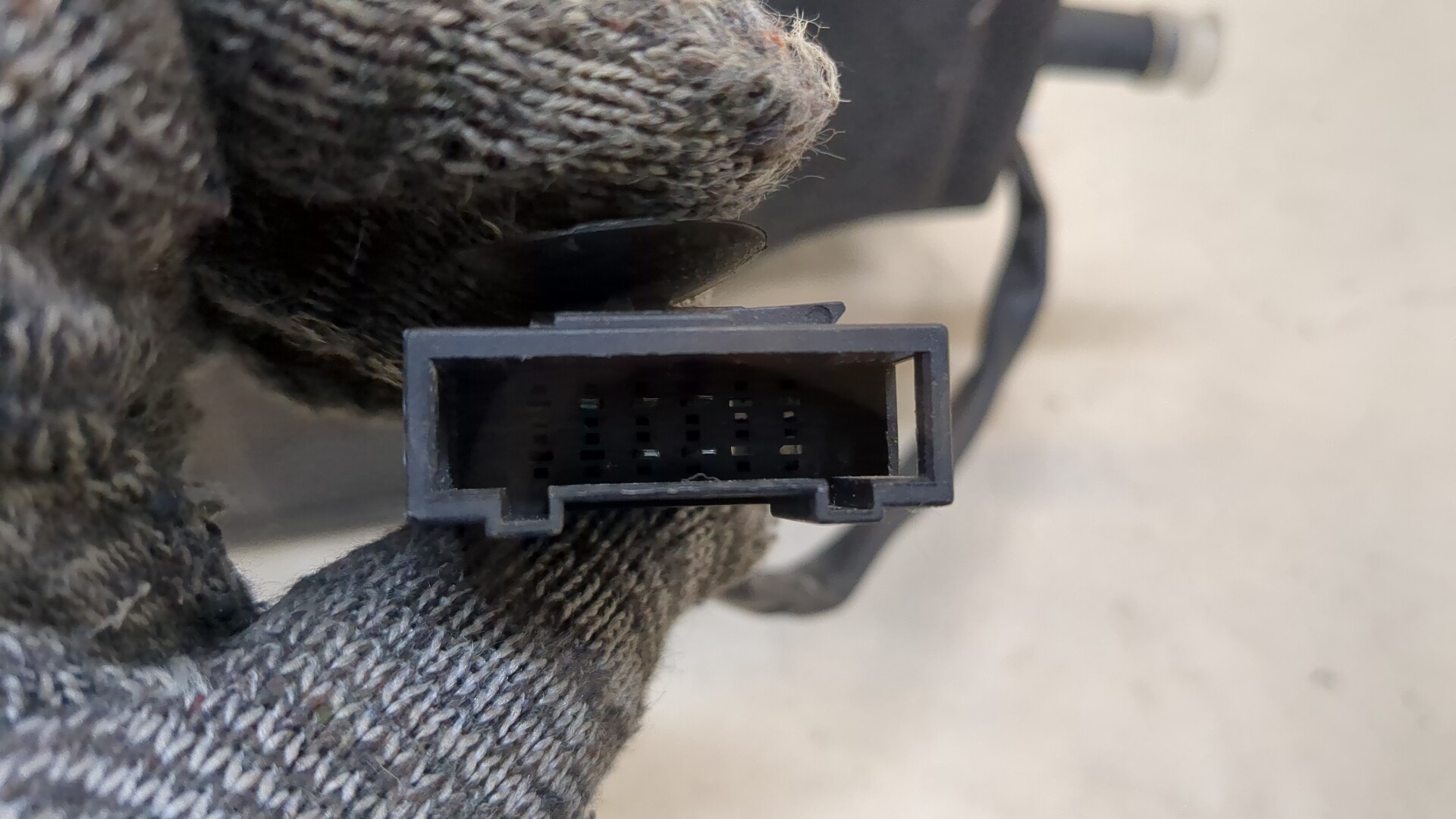 Зеркало правое электрическое