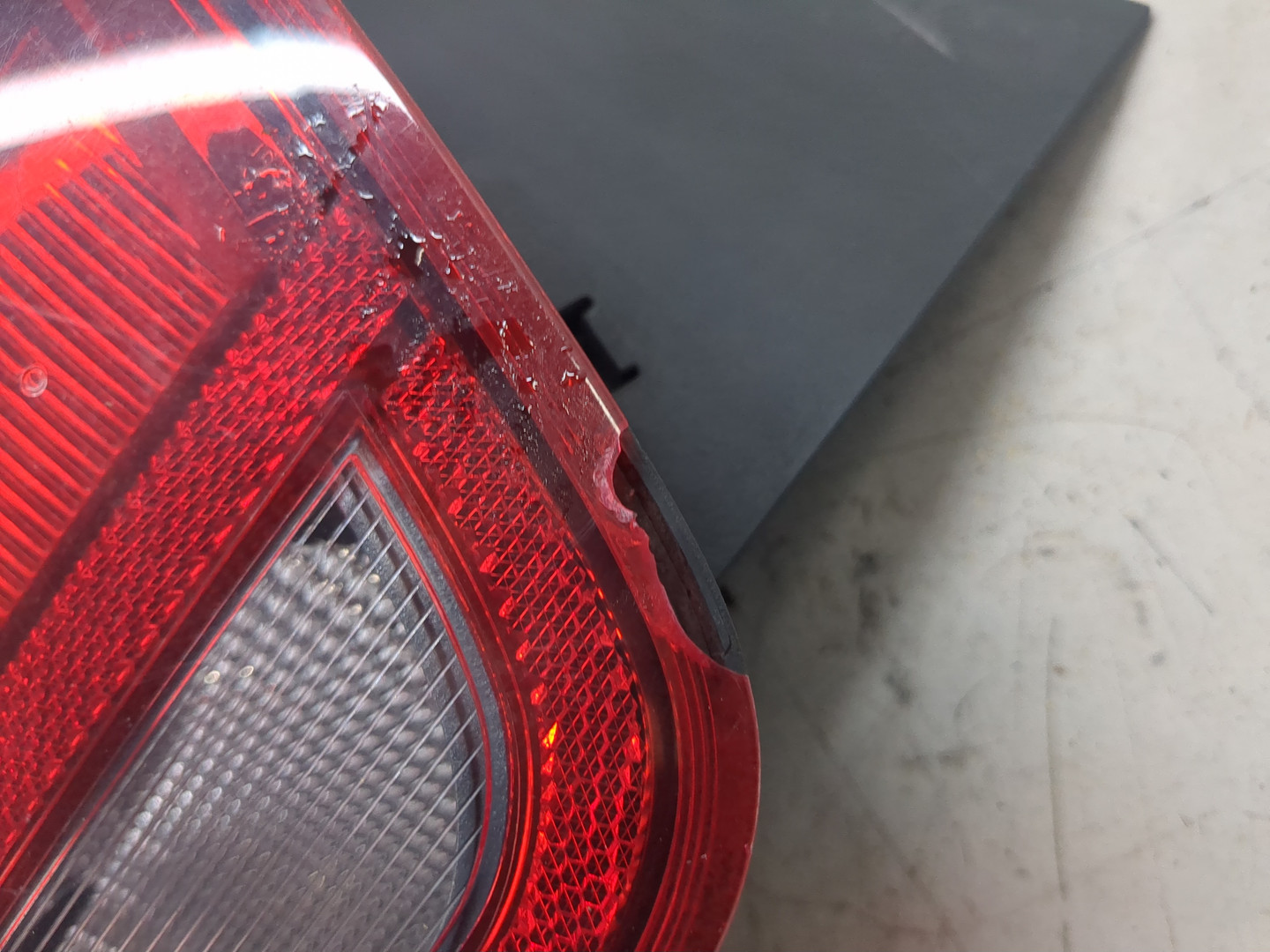 Фонарь задний левый