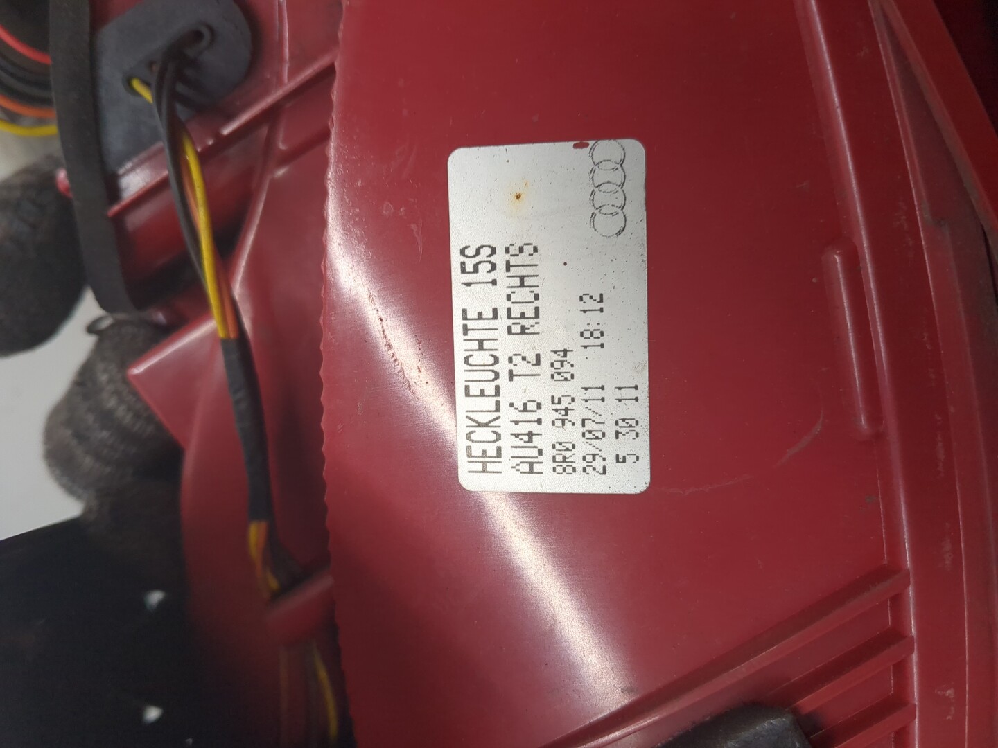 Фонарь задний правый