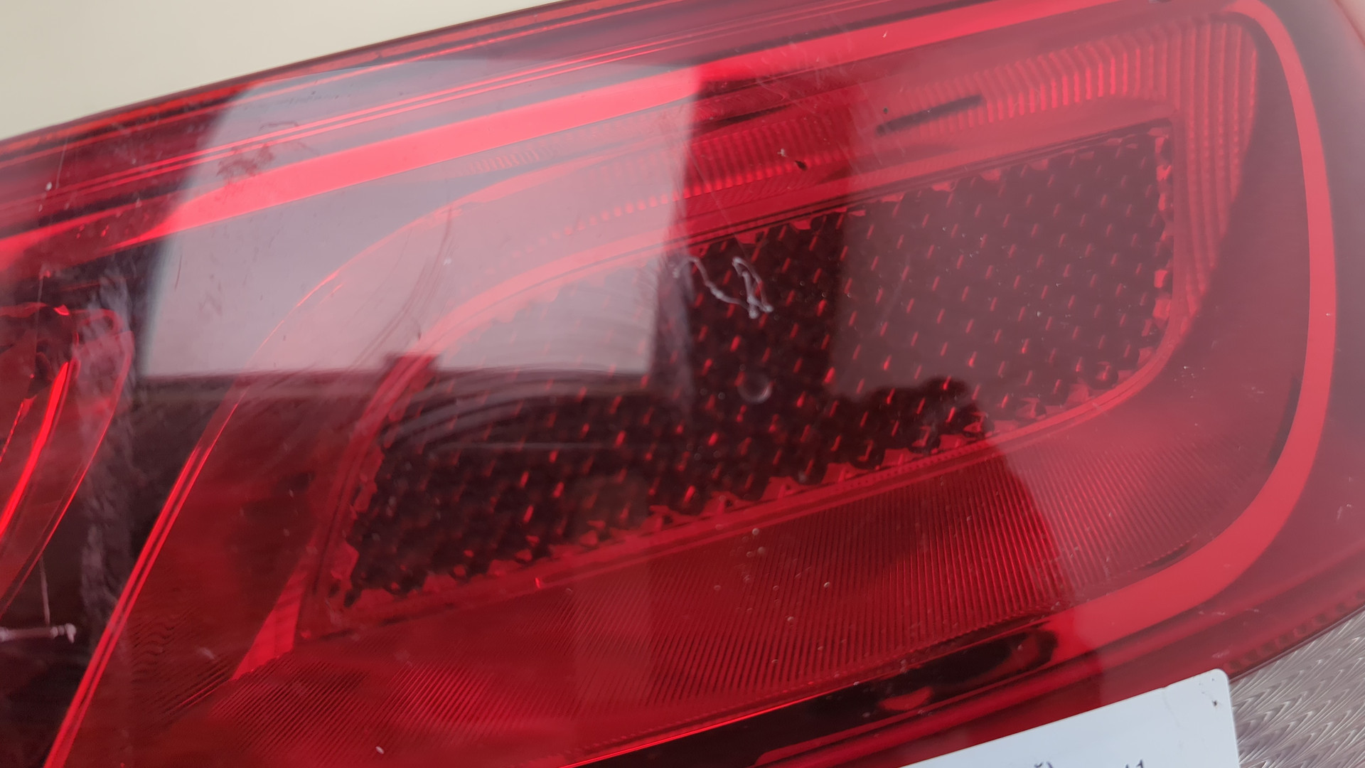 Фонарь задний правый