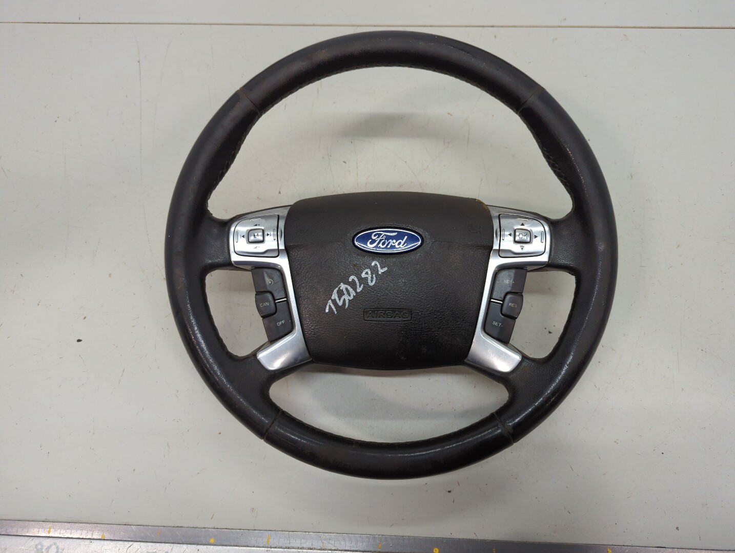 Рулевое колесо (руль)