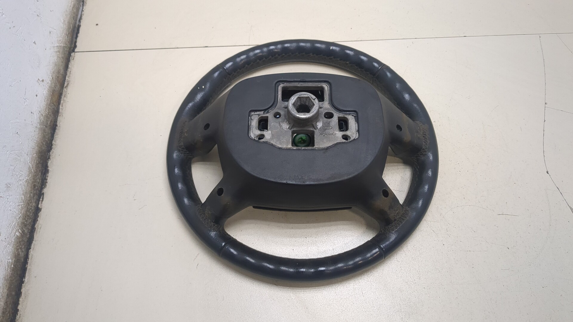 Рулевое колесо (руль)