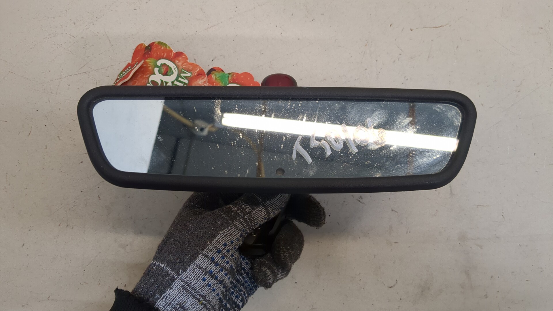 Зеркало заднего вида