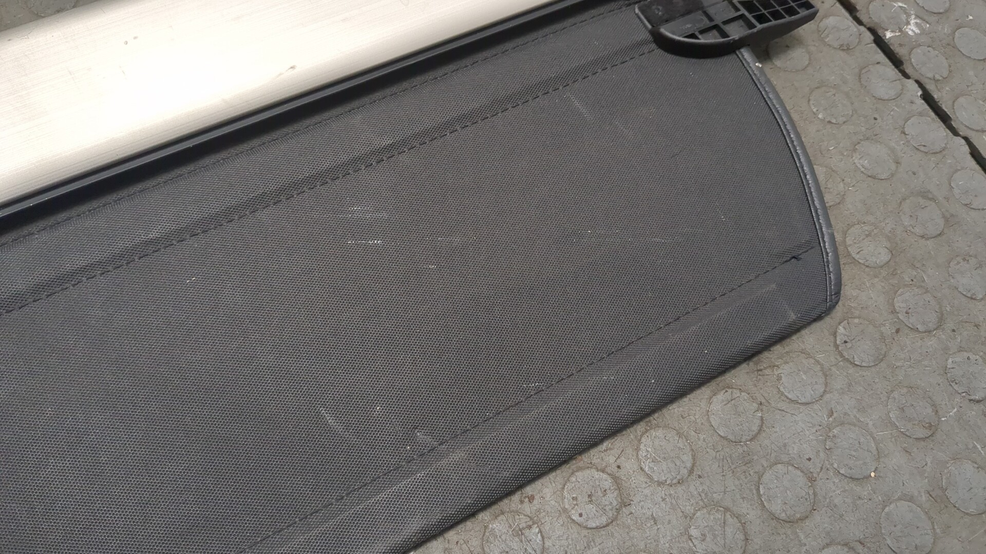 Шторка багажника