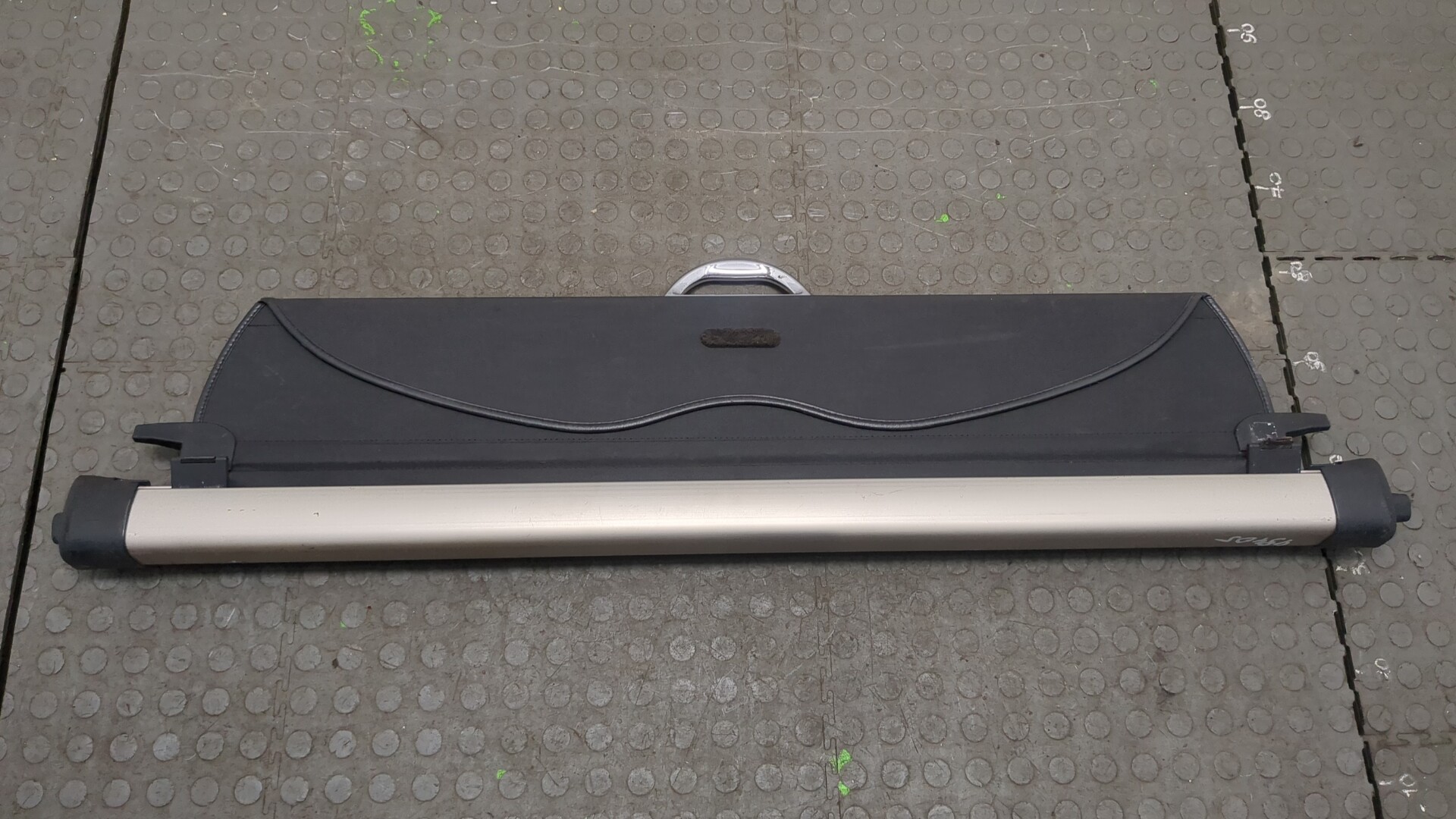 Шторка багажника