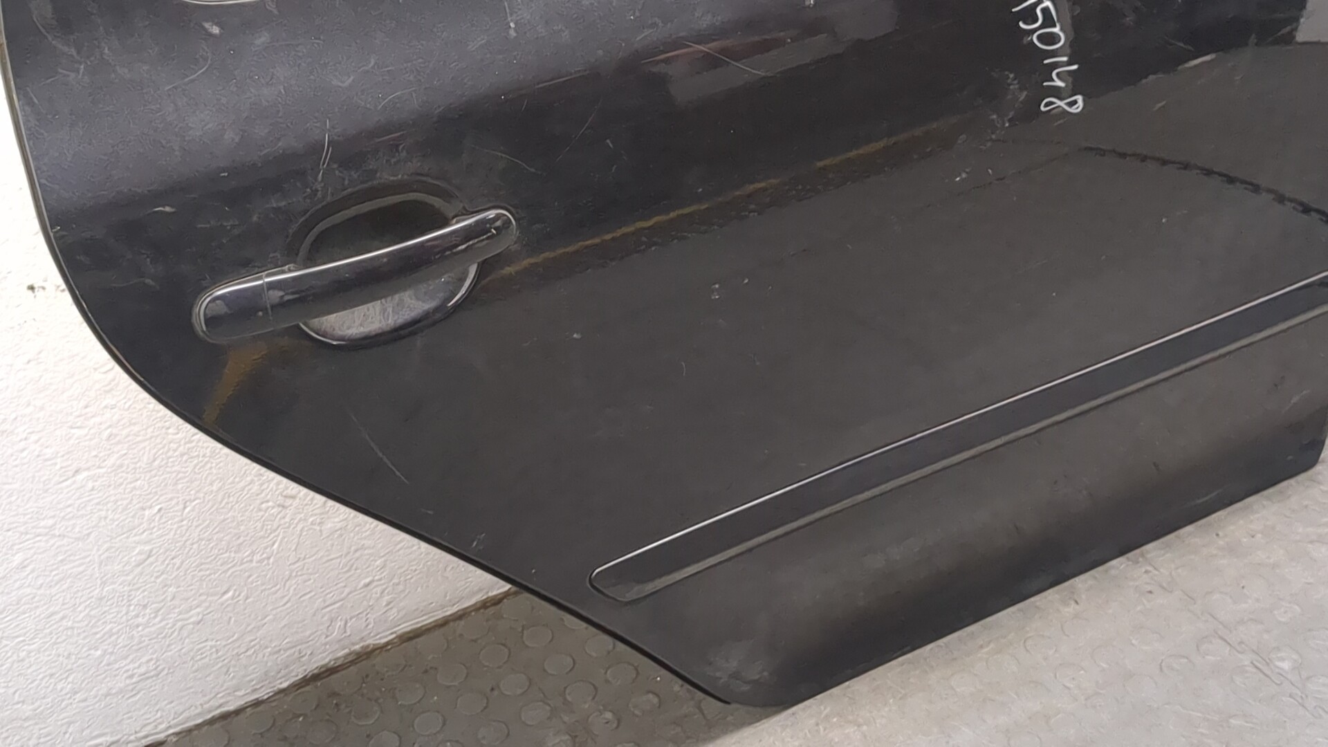 Дверь задняя правая