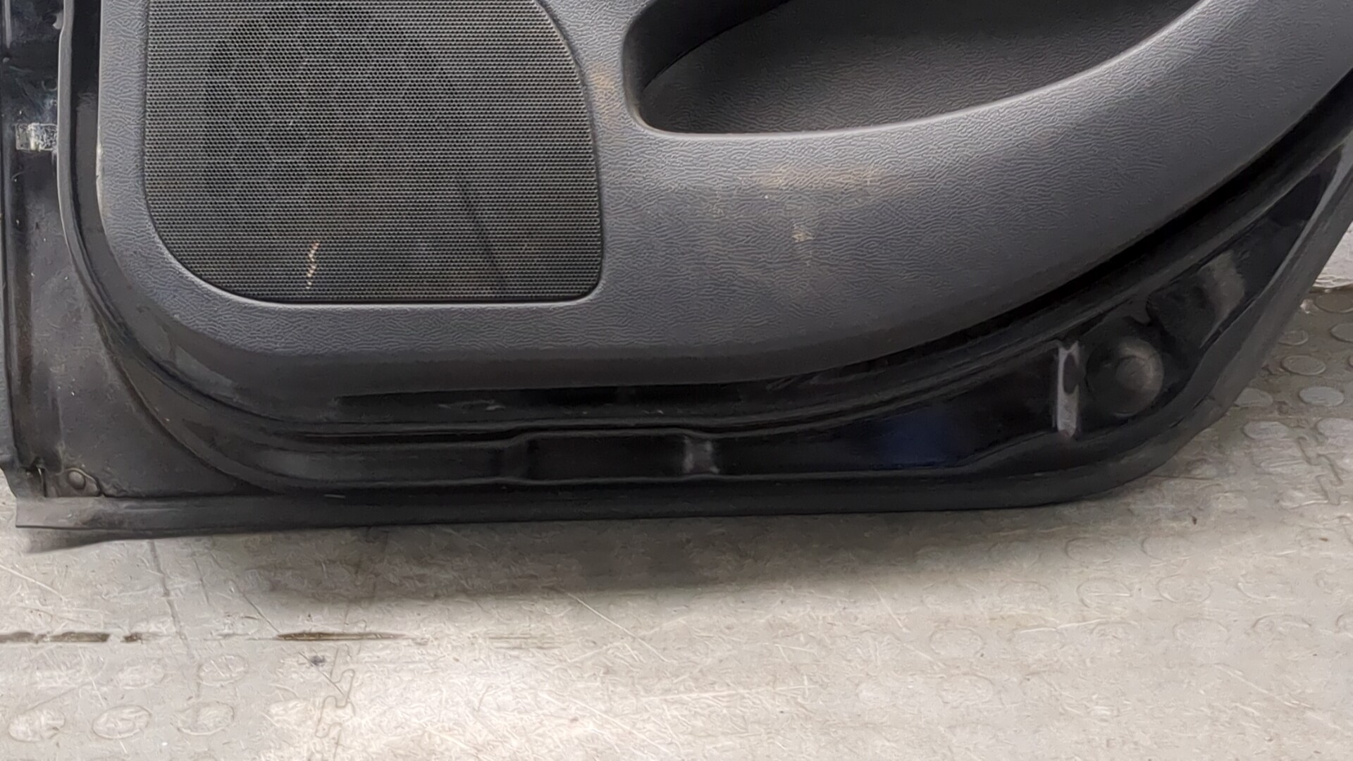 Дверь задняя правая