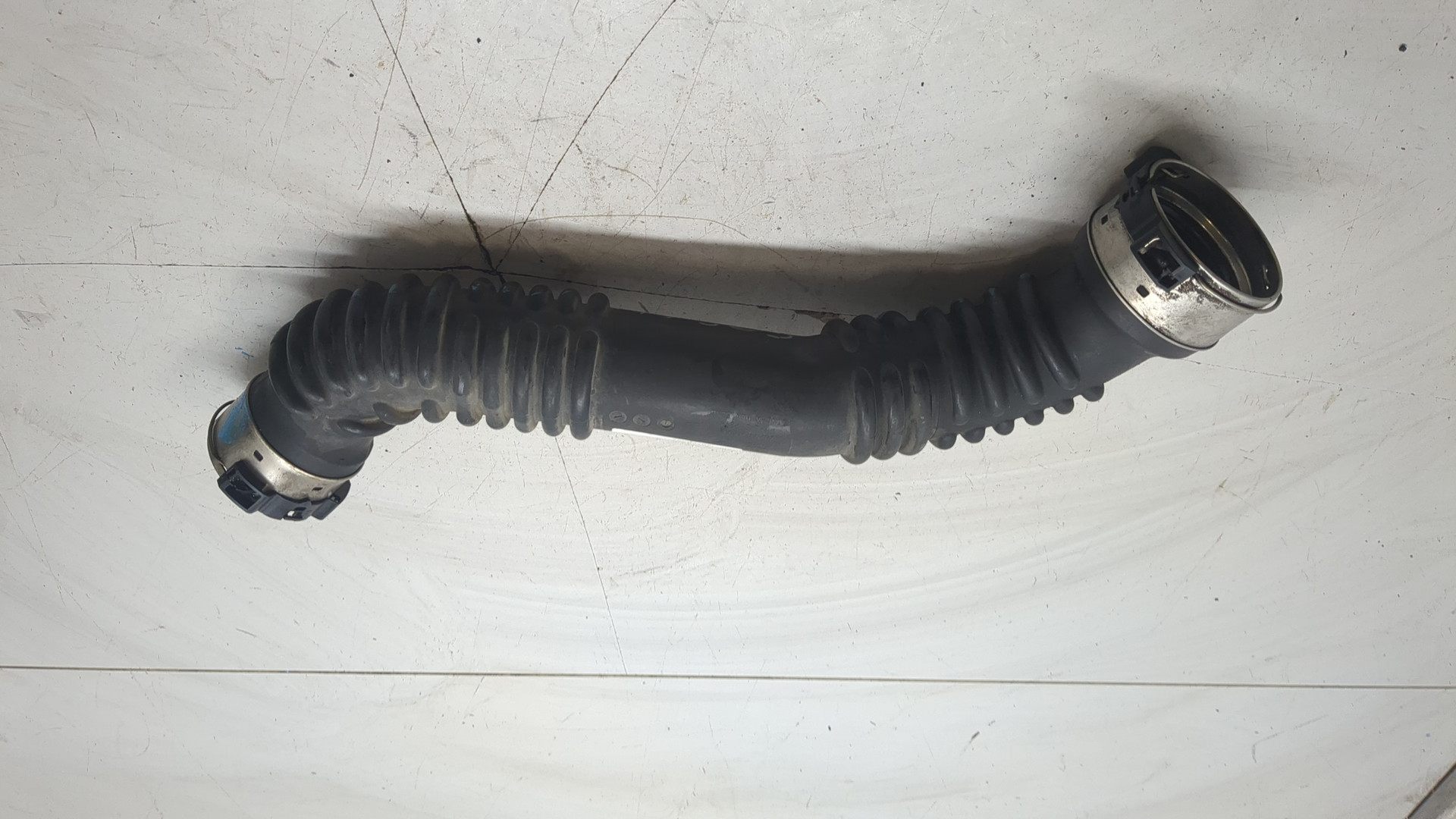 Патрубок интеркулера