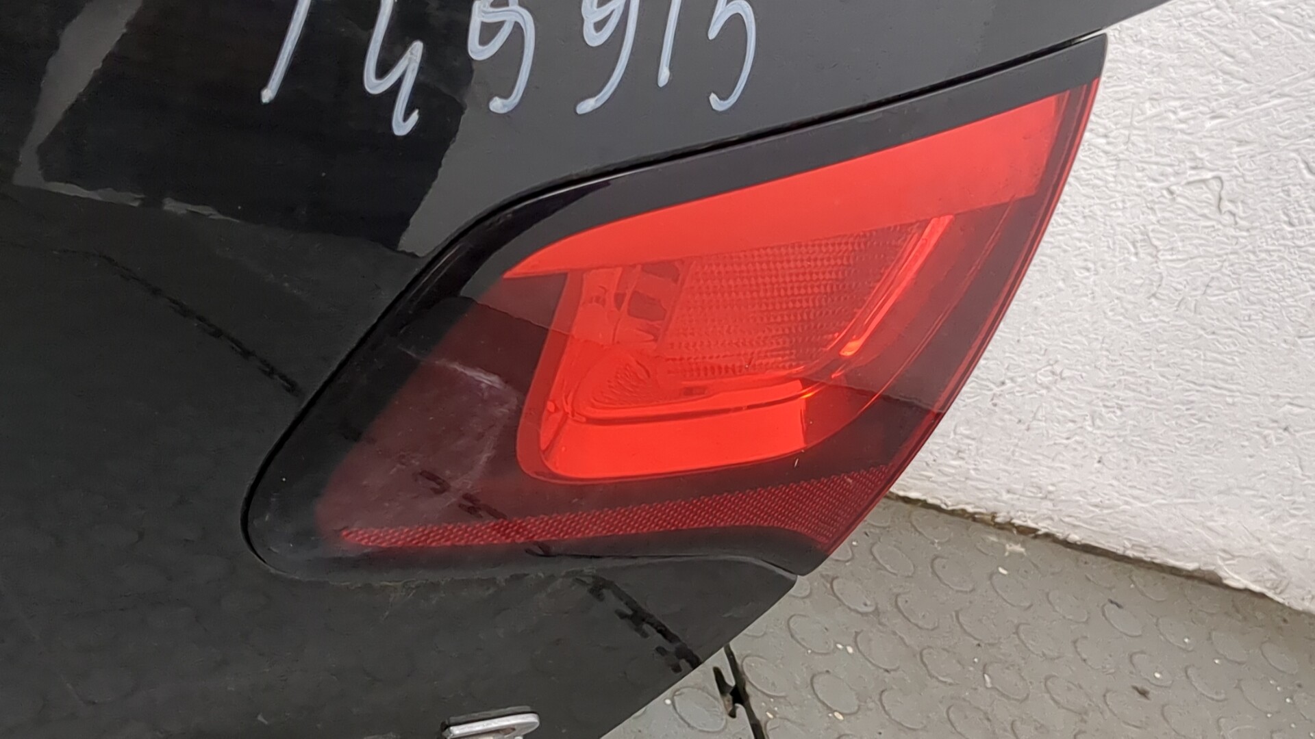 Дверь багажника