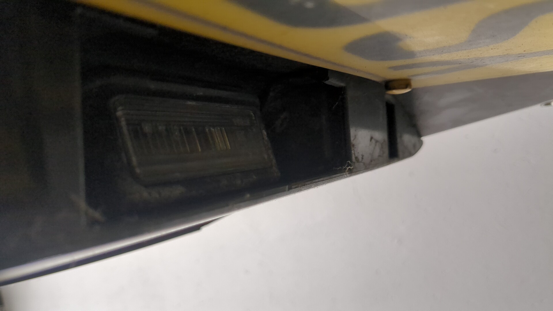 Дверь багажника