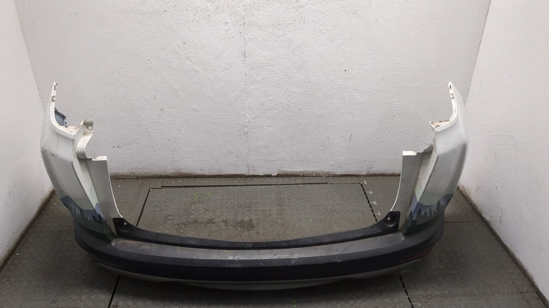 Бампер задний