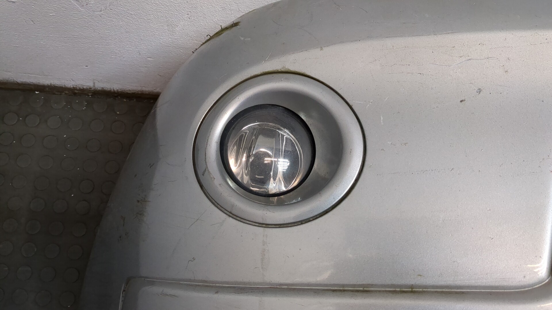 Бампер передний