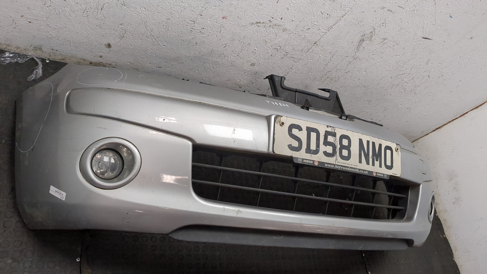 Бампер передний