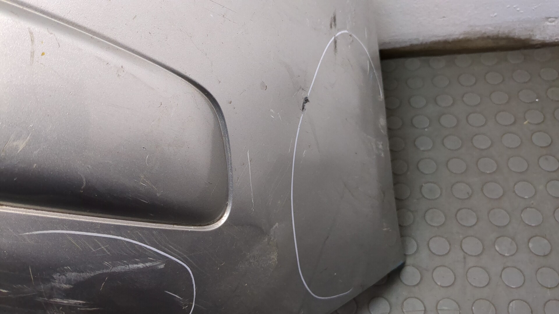 Бампер передний