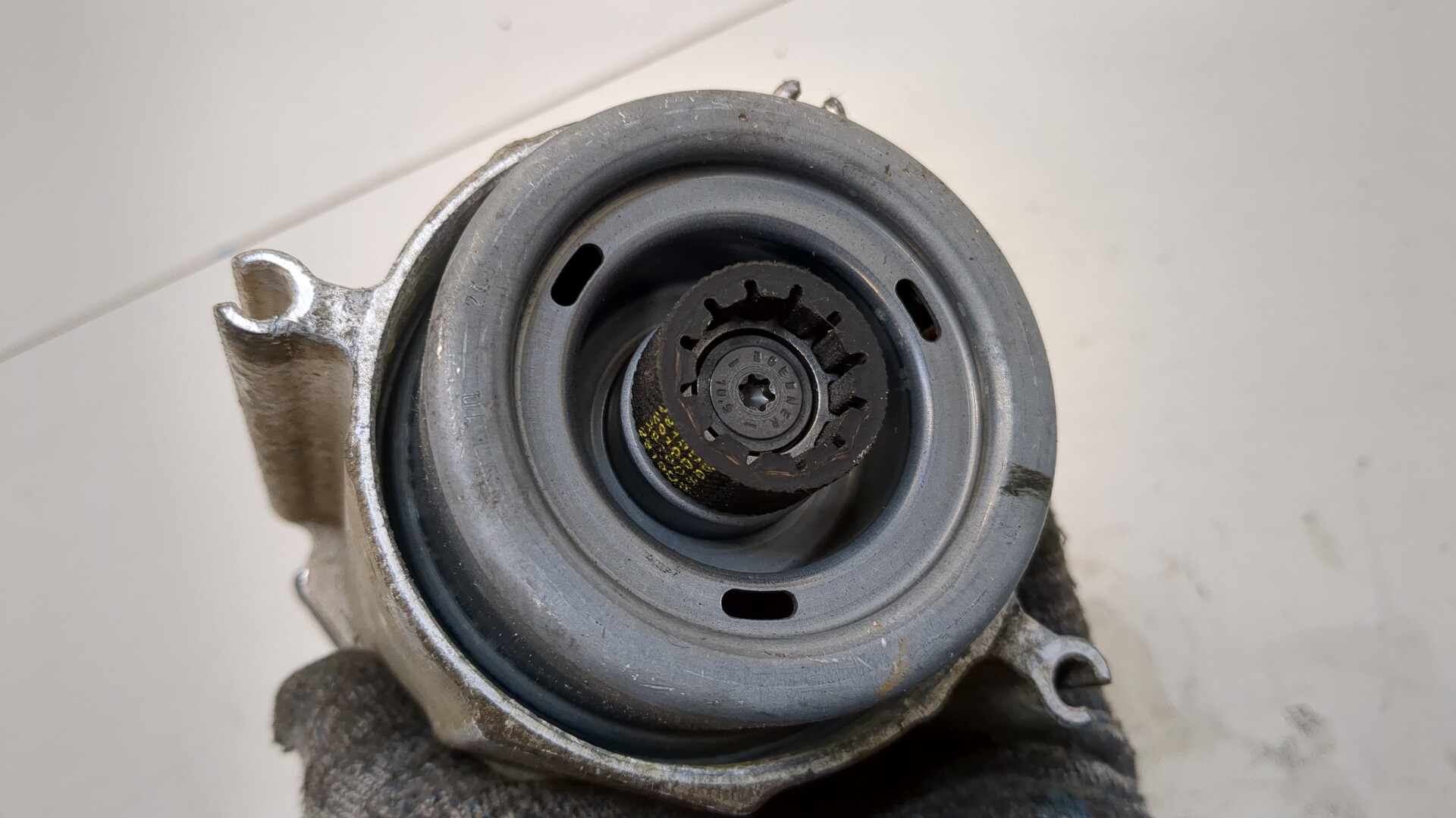 Серводвигатель рулевой рейки