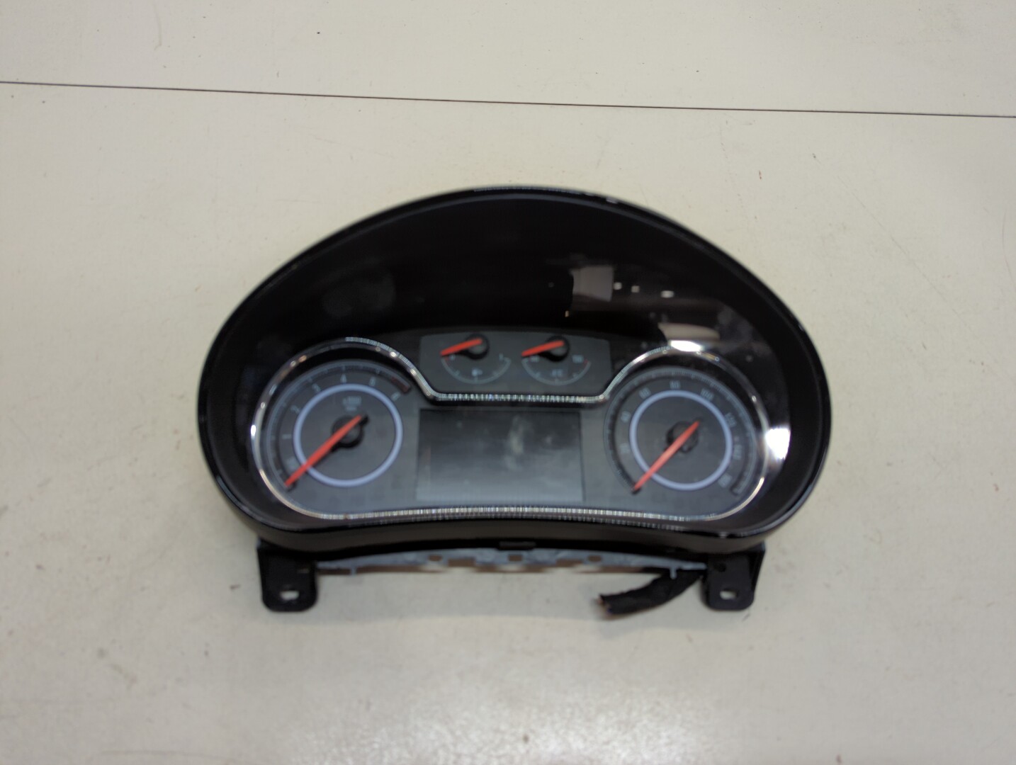 Панель приборов