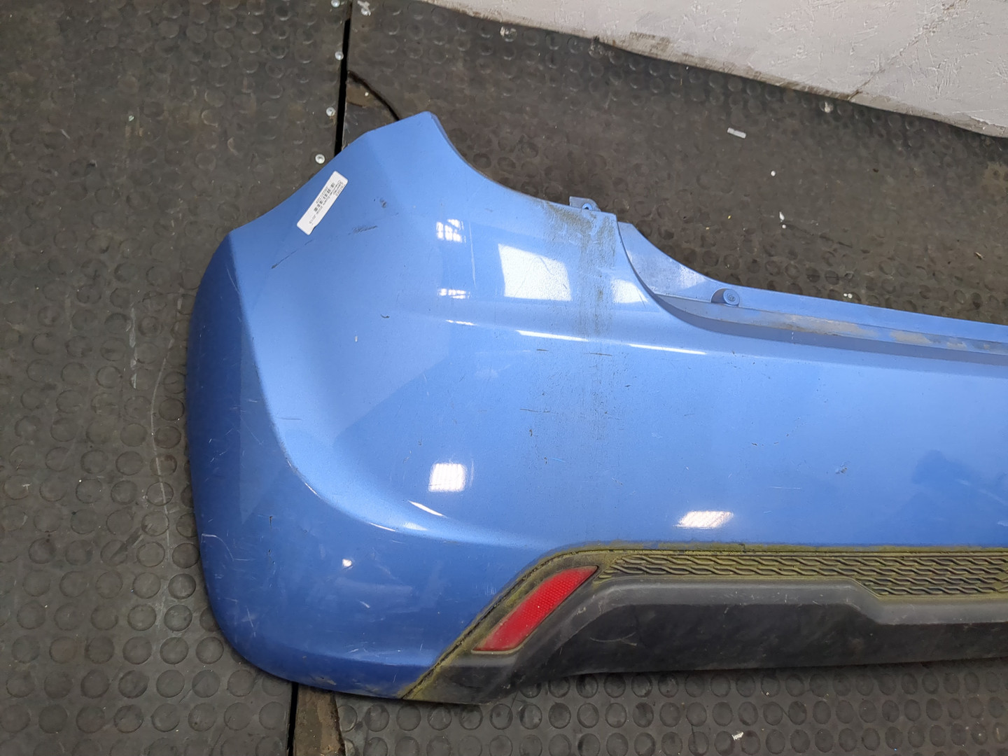 Бампер задний