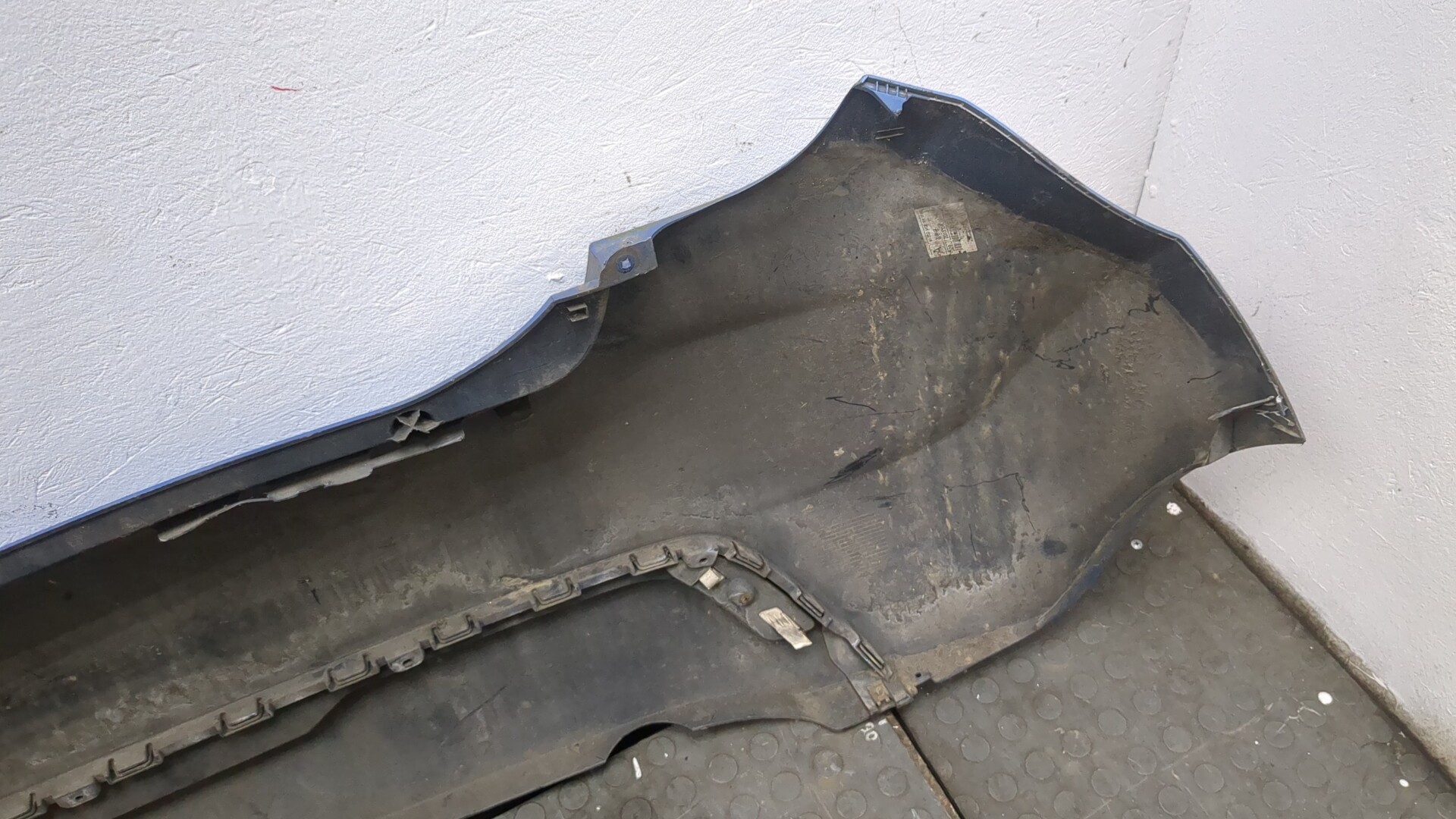 Бампер задний