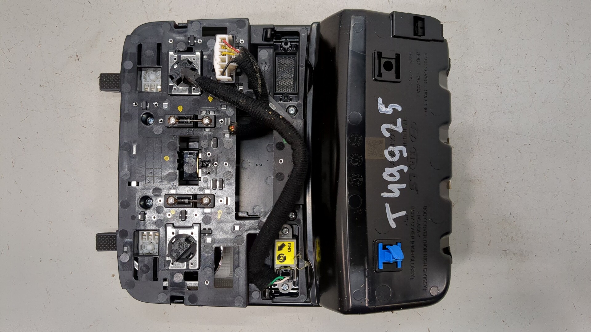 Плафон салонный