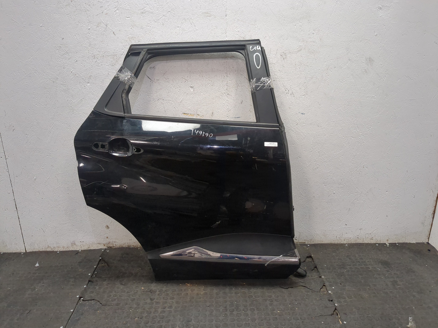 Дверь задняя правая