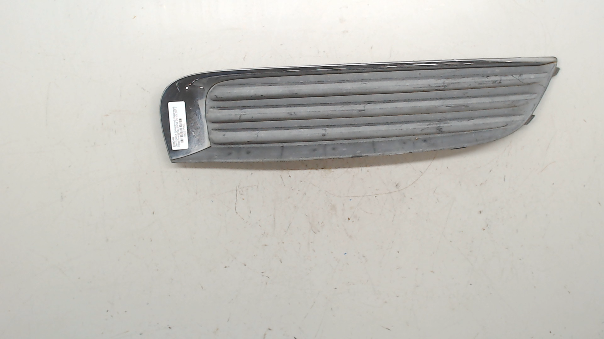 Решетка в бампер правая