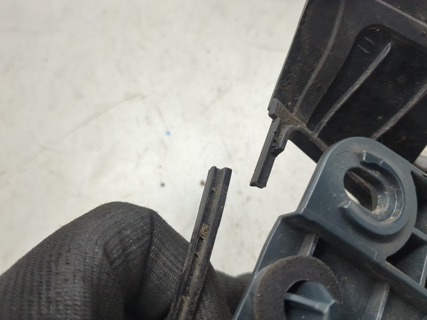 Фонарь задний левый