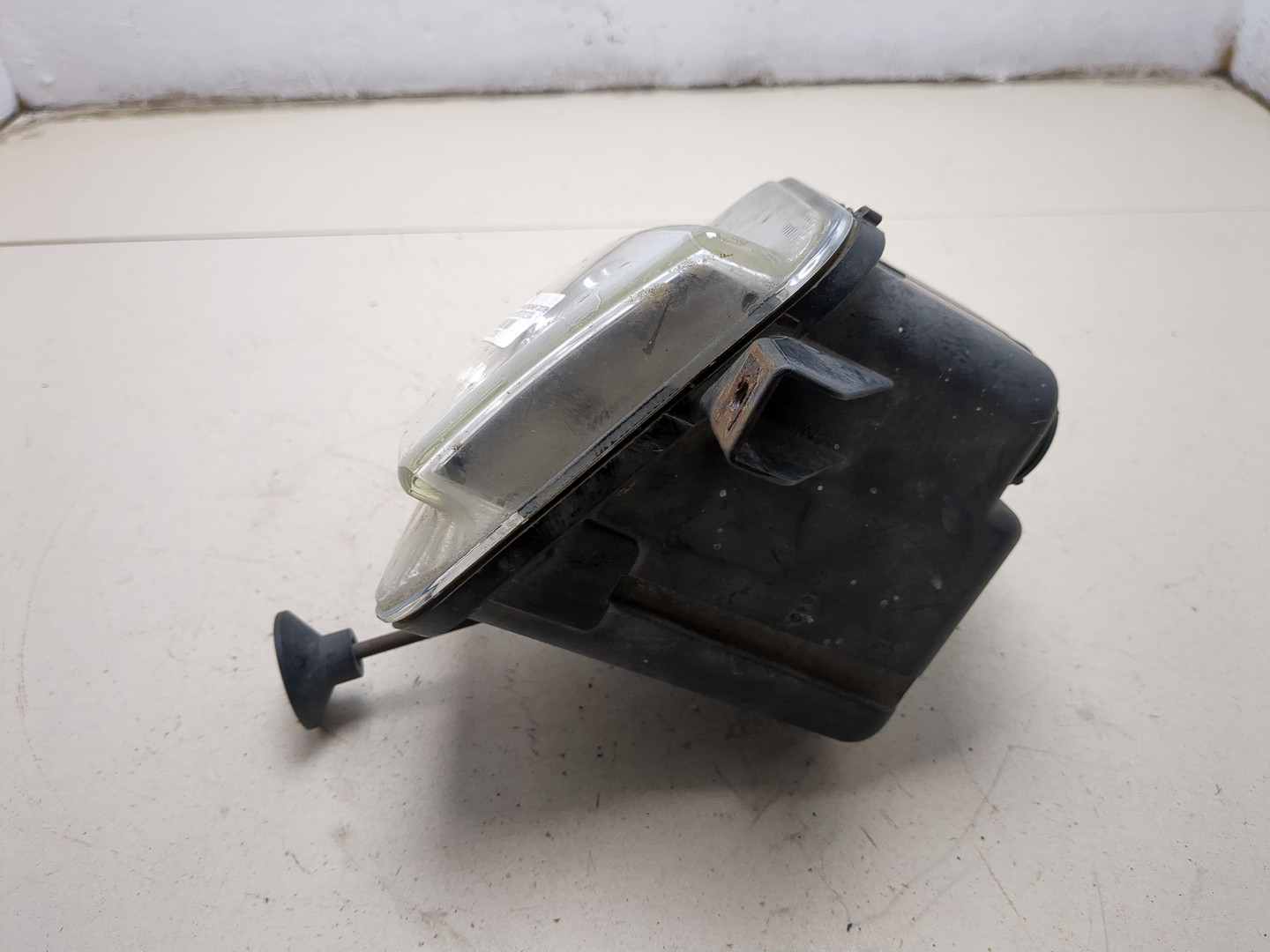 Фара противотуманная правая